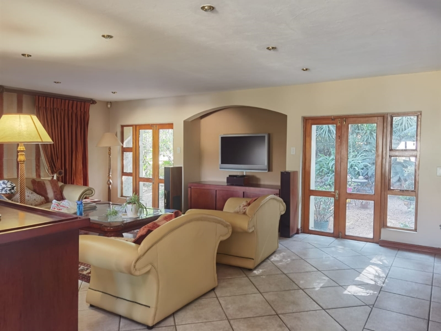 3 Bedroom Property for Sale in Kosmos Ridge North West